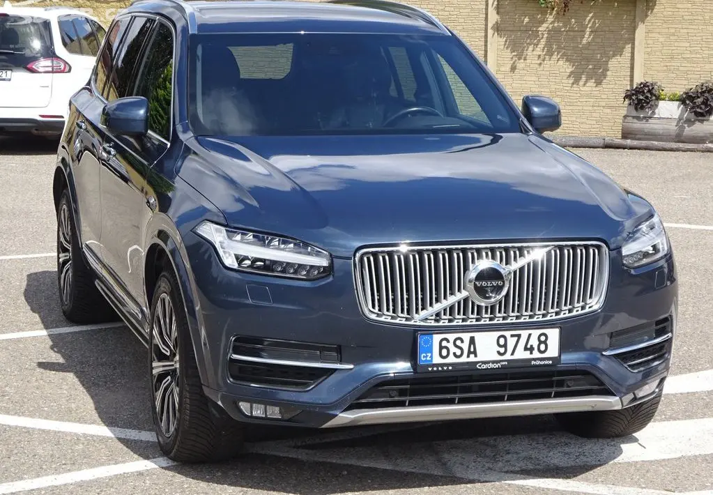 Volvo XC90, 2.0 D5 r.v.-2018 (173kw) SERVISKA